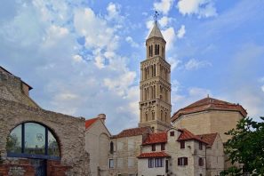 Croazia: la Madonna di Tersatto, la costa dalmata
